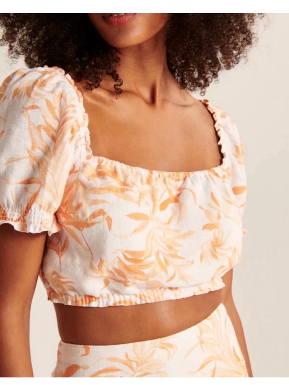 Abercrombie & Fitch Peach Palm-Print Puff Sleeve Crop Top Med - Linen Blend